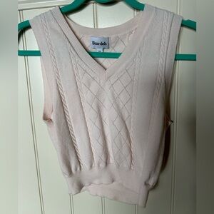 SUN DEH Ladies Size Extra Small Pale Pink Cable Knit V Neck Vest Sweater…